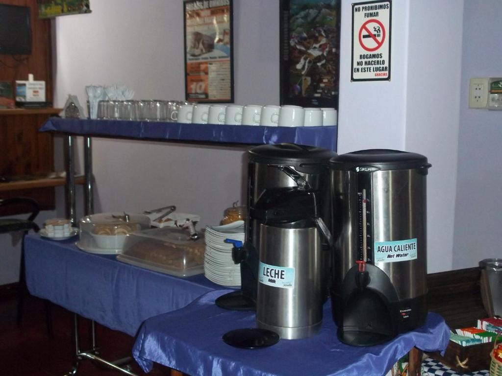Residencial Noelia Hostel ปูแอร์โตอีกวาซู ภายนอก รูปภาพ