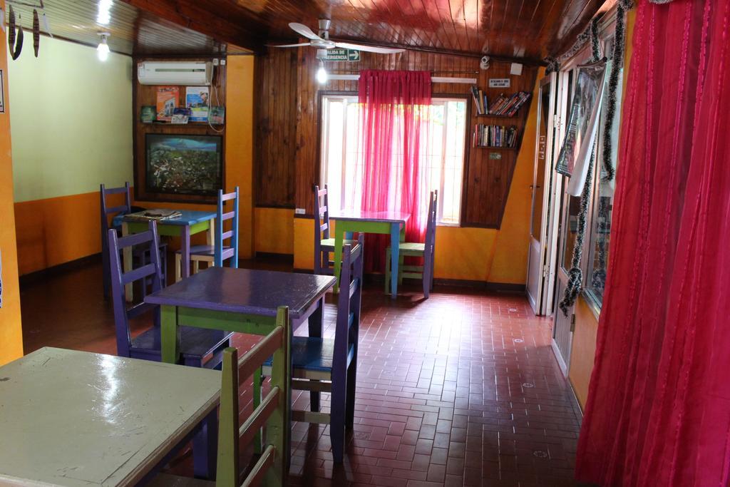 Residencial Noelia Hostel ปูแอร์โตอีกวาซู ภายนอก รูปภาพ