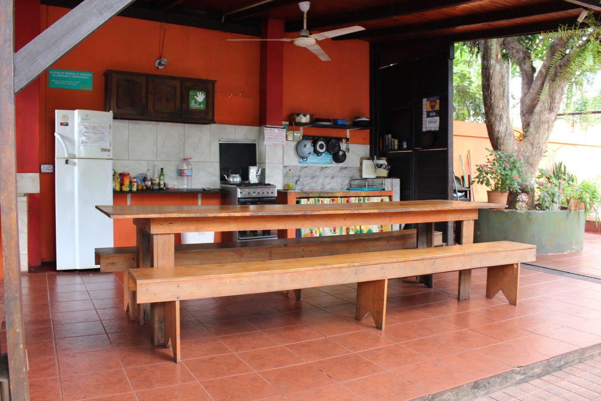 Residencial Noelia Hostel ปูแอร์โตอีกวาซู ภายนอก รูปภาพ
