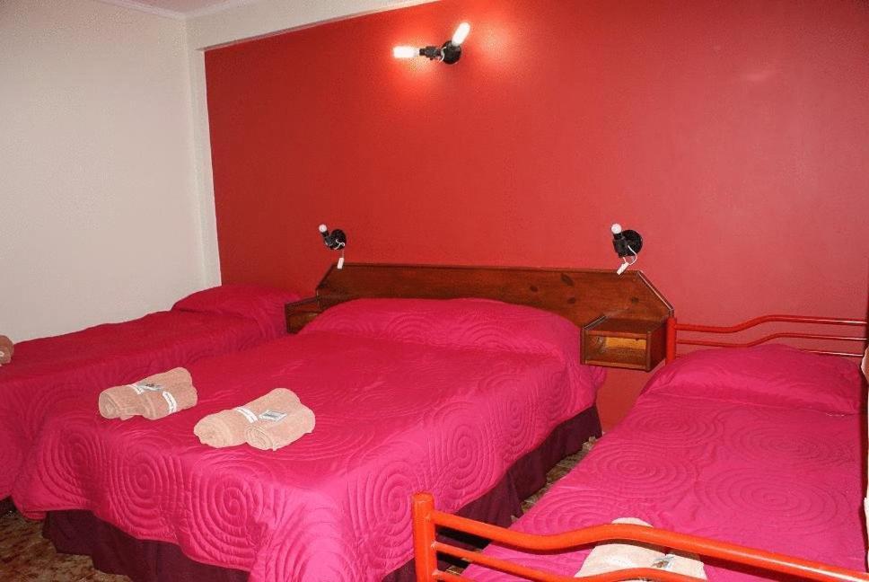 Residencial Noelia Hostel ปูแอร์โตอีกวาซู ห้อง รูปภาพ
