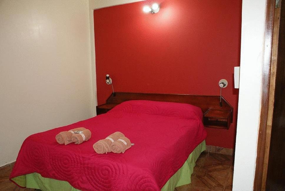 Residencial Noelia Hostel ปูแอร์โตอีกวาซู ห้อง รูปภาพ