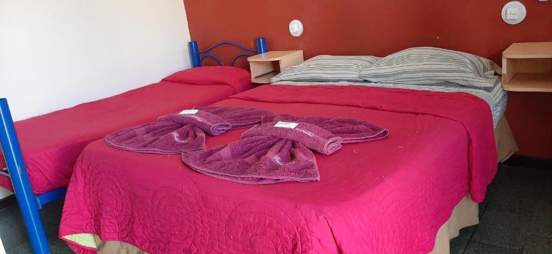 Residencial Noelia Hostel ปูแอร์โตอีกวาซู ภายนอก รูปภาพ