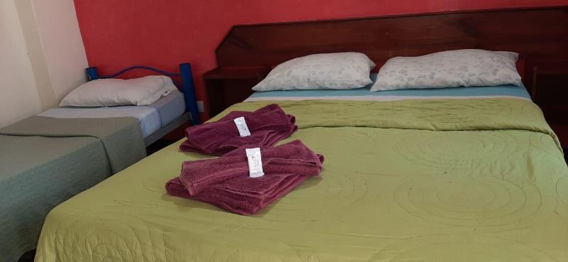 Residencial Noelia Hostel ปูแอร์โตอีกวาซู ภายนอก รูปภาพ